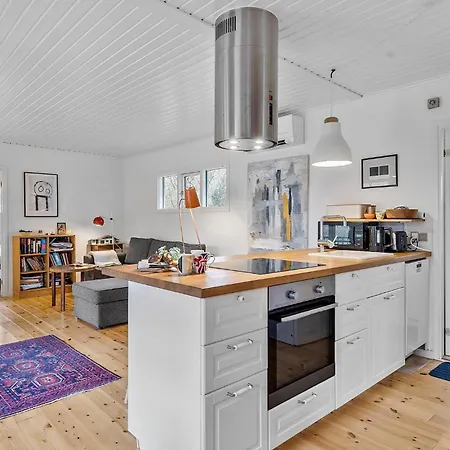 Vakantiehuis 2 Bedroom Awesome In *