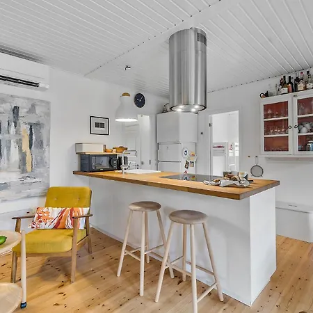 2 Bedroom Awesome In